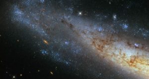 Хаббл передал снимки галактики NGC 1448