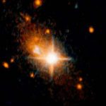 Астрономы нашли черную дыру, «убегающую» из галактического центра